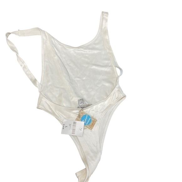 LOT of 8‎ large size ladies tops and 1 bodysuits - Picture 12 of 16